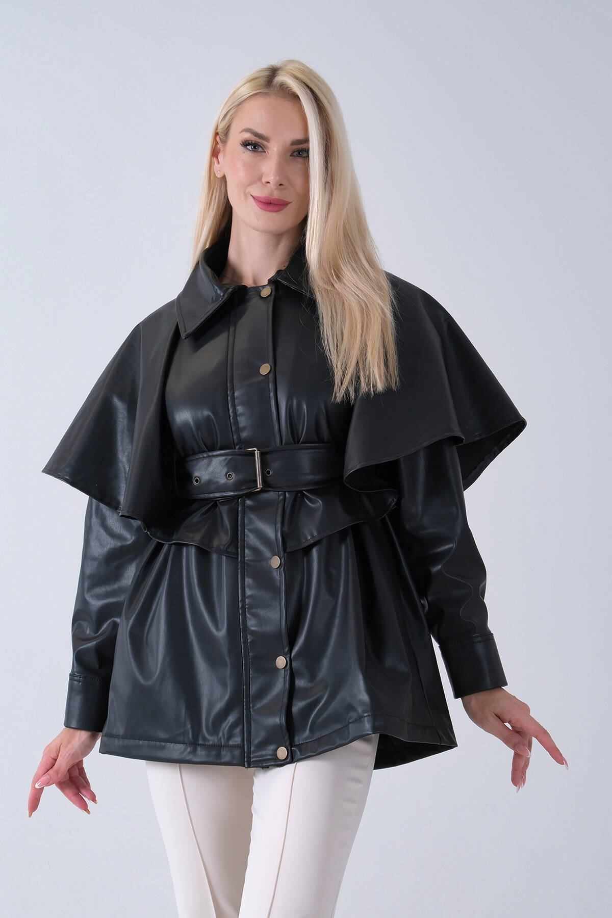 Siyah Yakalı Kendinden Pelerinli Kemerli Deri Ceket 5309366.01 - Ardanewline