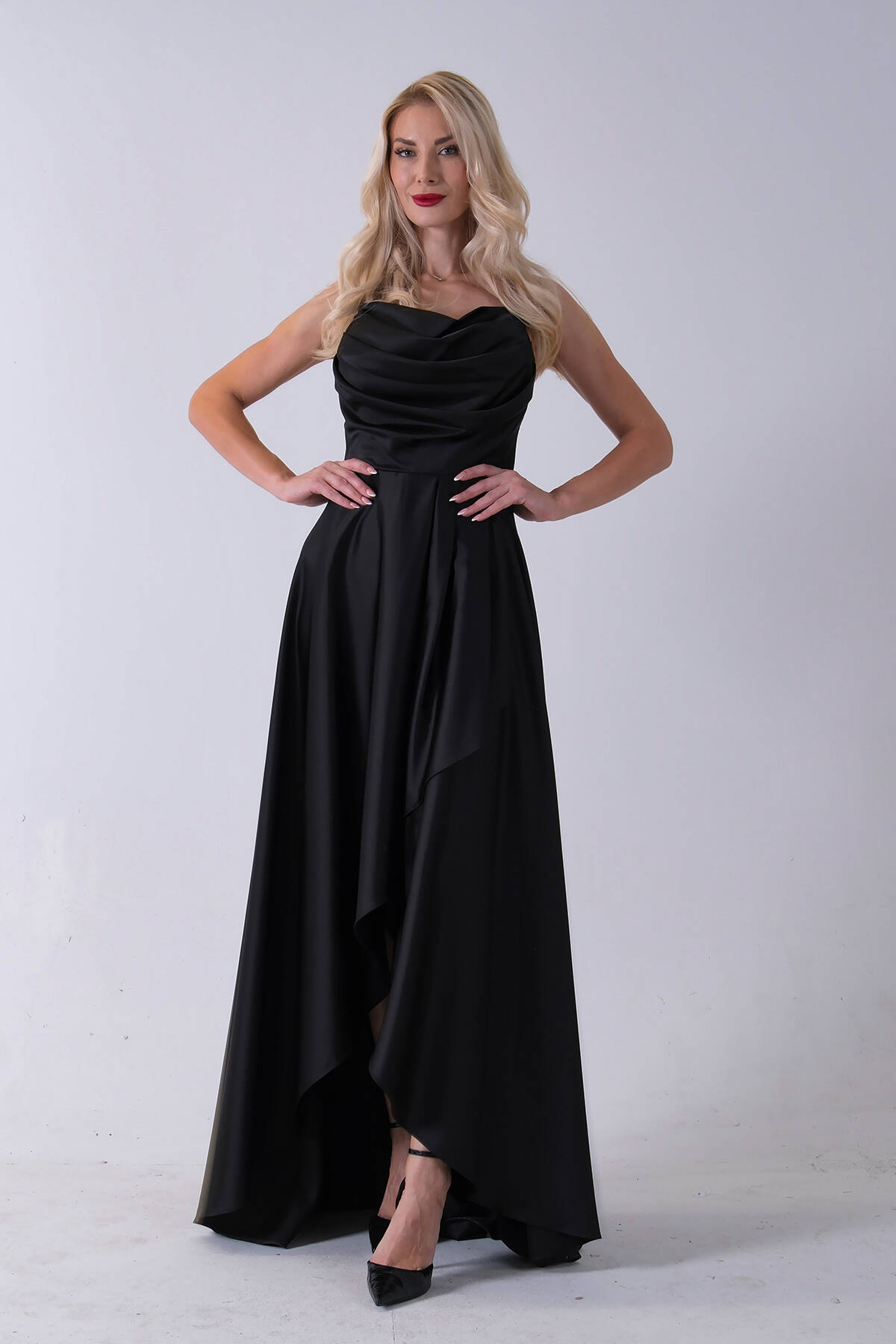 Siyah Yırtmaç Detaylı Saten Abiye Elbise 4522348.01 - Ardanewline (1)