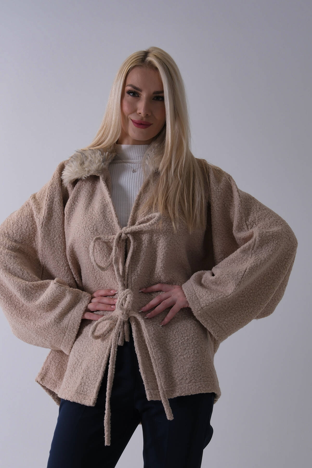 Taş Önü Bağlama Detaylı Yakası Kürklü Panço 47122475.50 - Ardanewline (1)