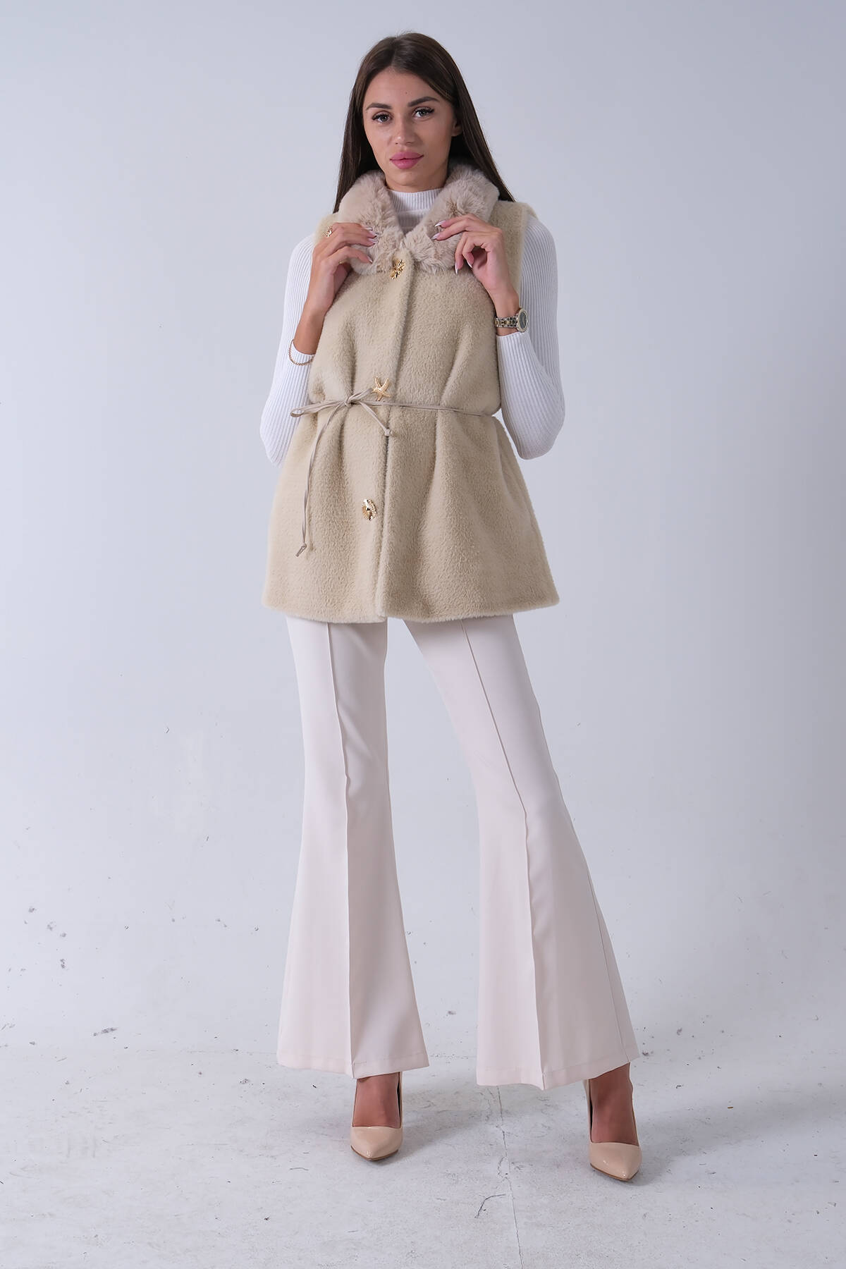 Taş Yakası Peluşlu Tek Düğme Kapamalı Yelek 4579035.50 - Ardanewline