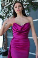 Violet Straplez Drape Detaylı Yırtmaçlı Saten Kumaş Abiye Elbise 1607209.273 - video
