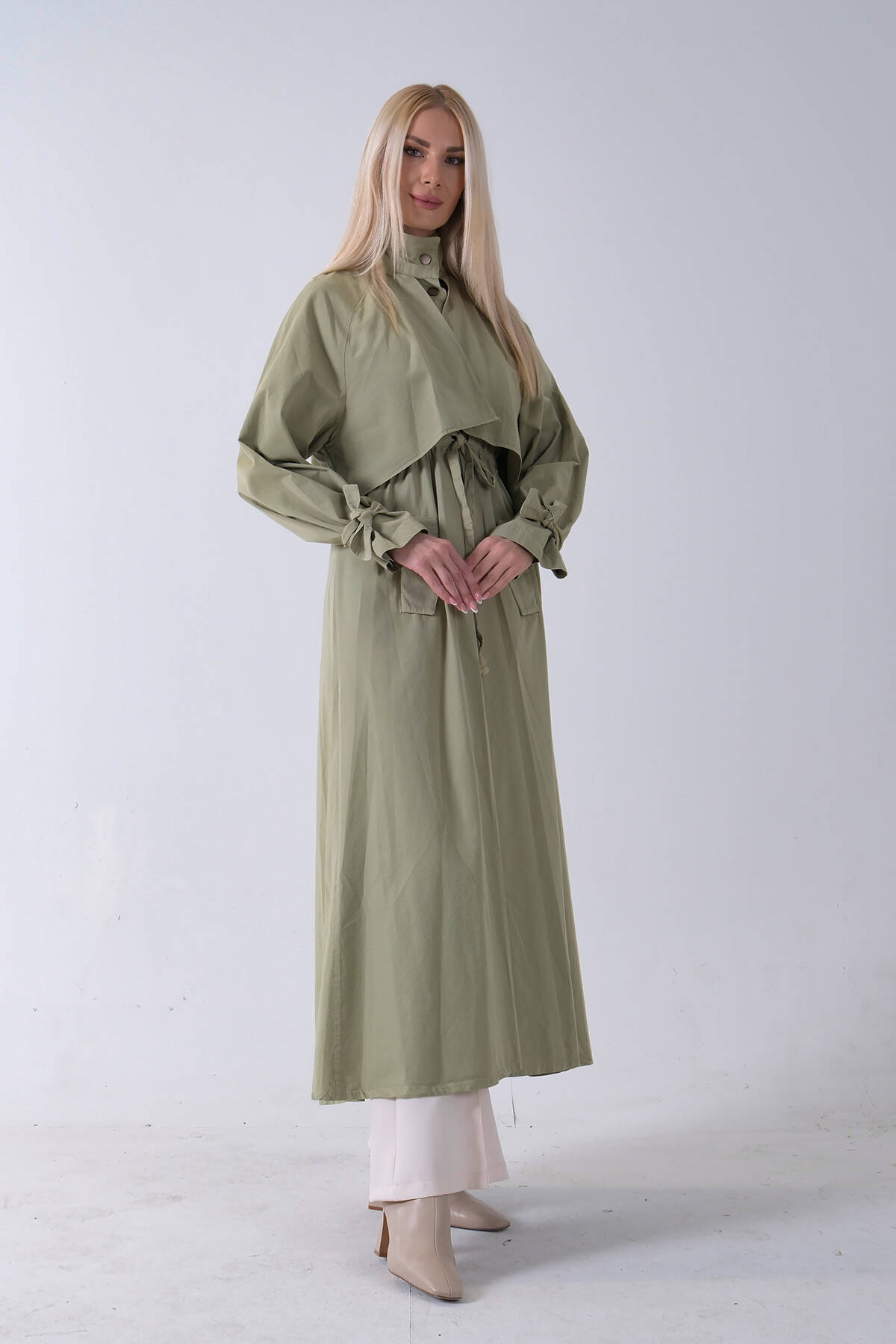 Yeşil Belden Bağlama Detaylı Yandan Cepli Uzun Trenç 422237.07 - Ardanewline (1)