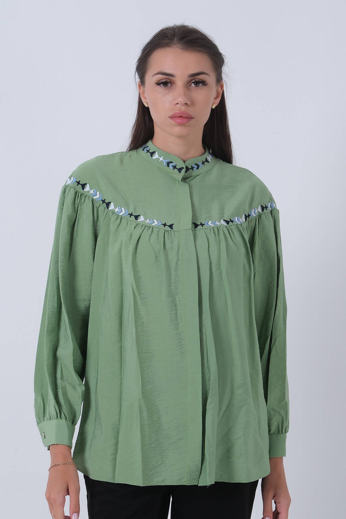 Yeşil Motif Desenli Hakim Yaka Gömlek 0806248.07 - Ardanewline (1)