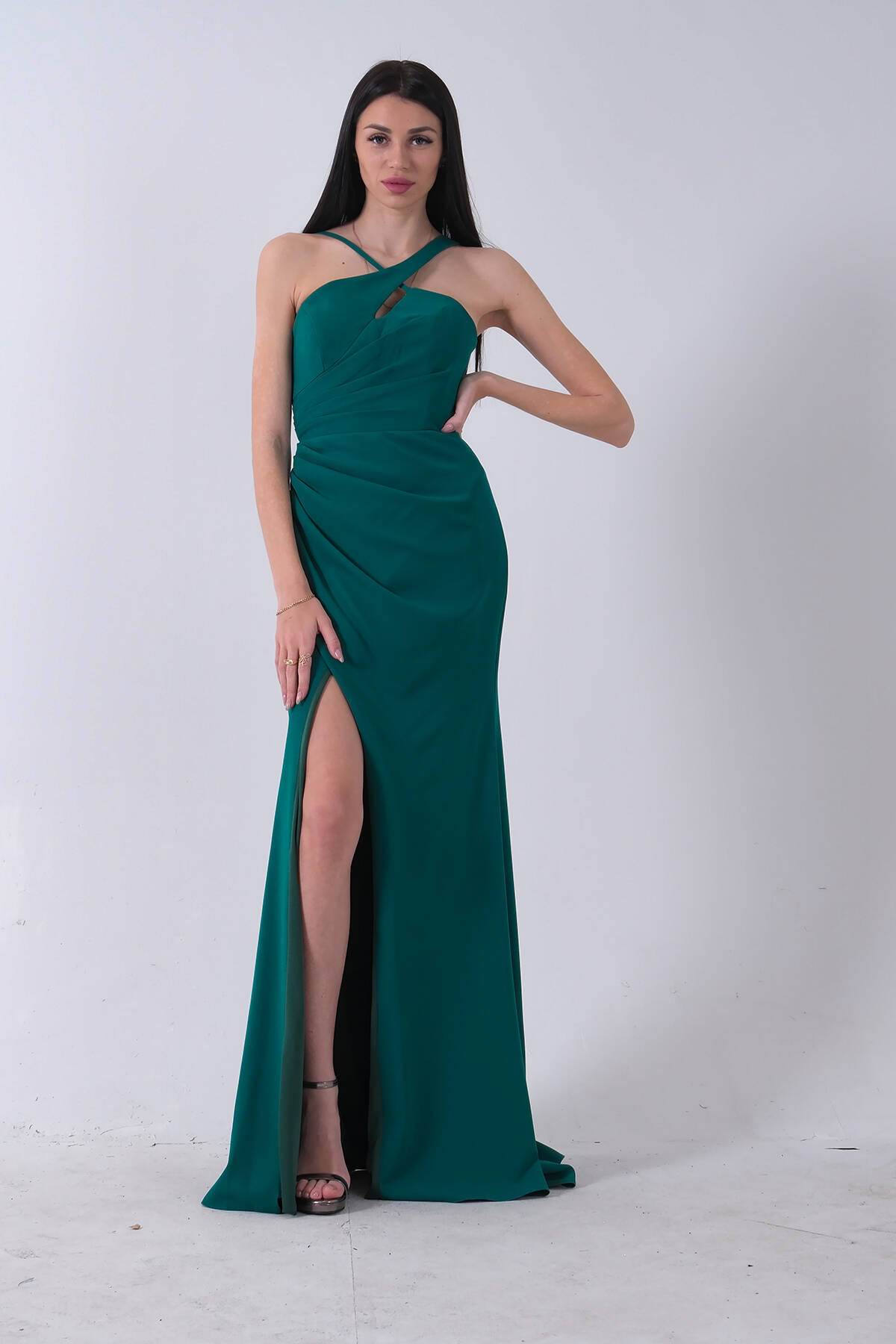 Zümrüt Kadın Kruvaze Yaka Yırtmaç Detaylı Uzun Abiye Elbise 1105273.123 - Ardanewline
